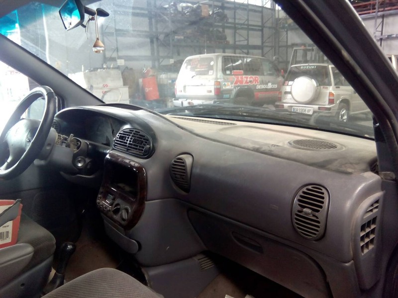 chrysler voyager (gs) del año 1995