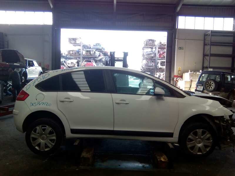 citroën c4 berlina del año 2010