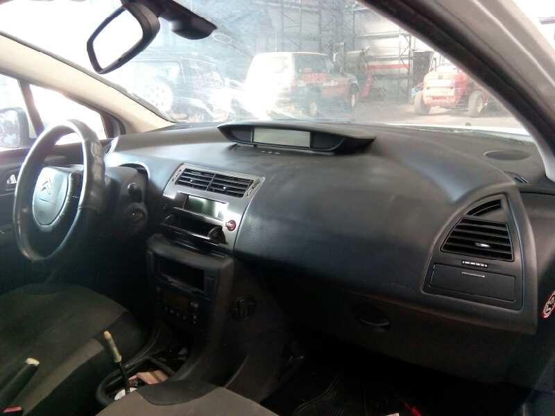citroën c4 berlina del año 2010