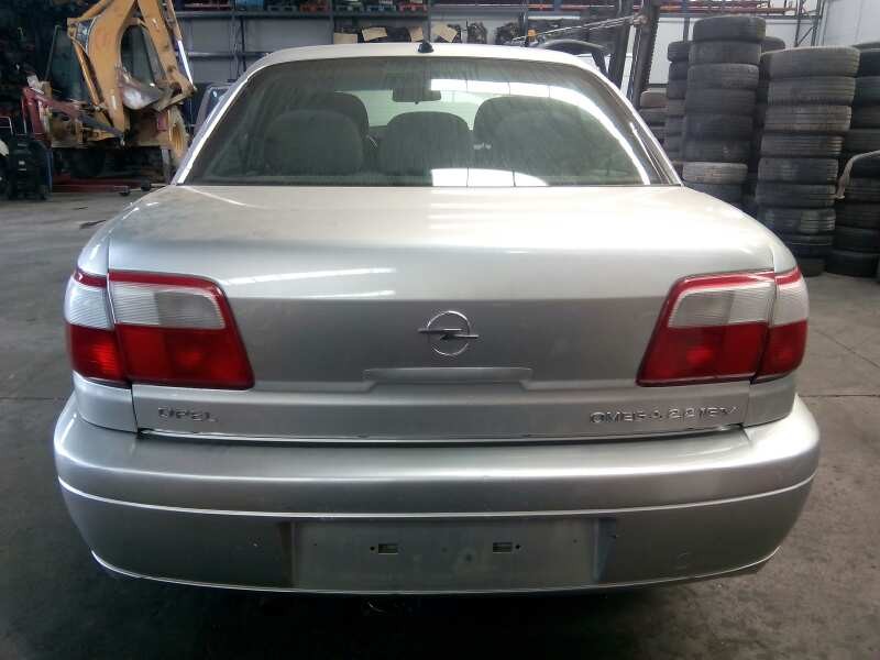 opel omega b del año 1999