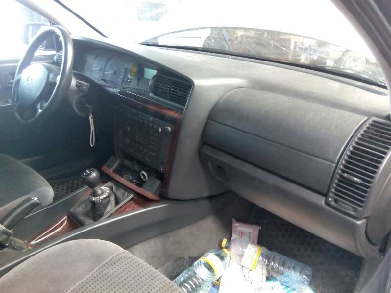 opel omega b del año 1999