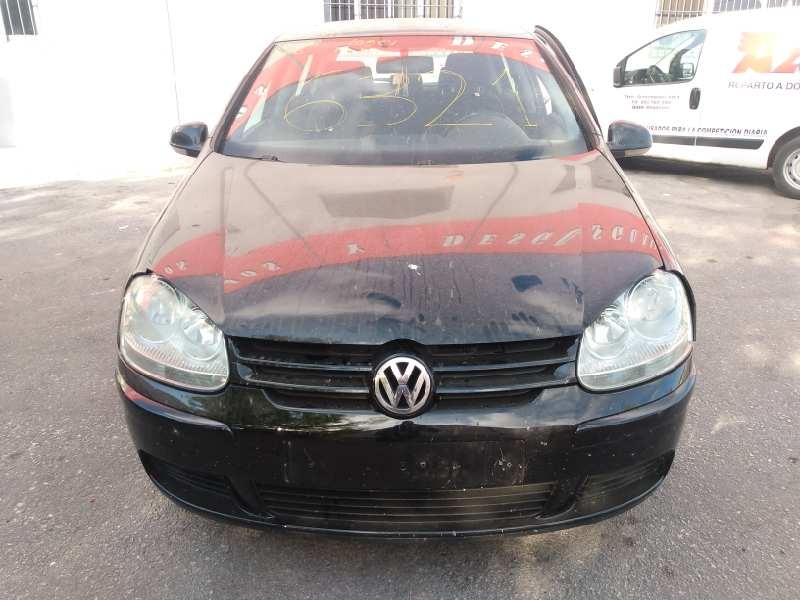 volkswagen golf v berlina (1k1) del año 2004