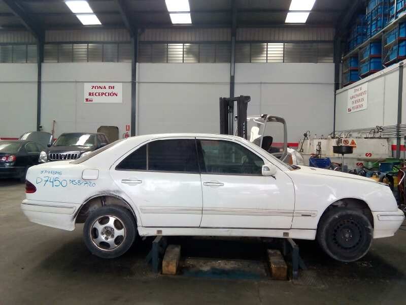 mercedes-benz clase e (w210) berlina diesel del año 1999