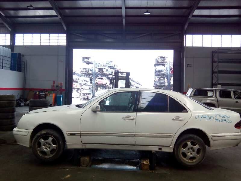 mercedes-benz clase e (w210) berlina diesel del año 1999
