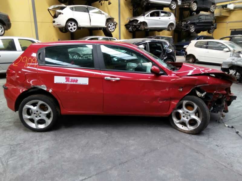 alfa romeo 147 (190) del año 2000