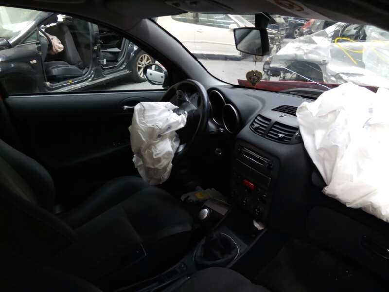 alfa romeo 147 (190) del año 2000