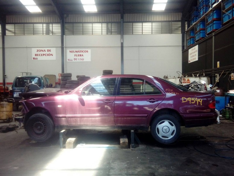 mercedes-benz clase e (w210) berlina del año 1997