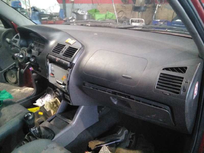 seat ibiza (6k1) del año 2000