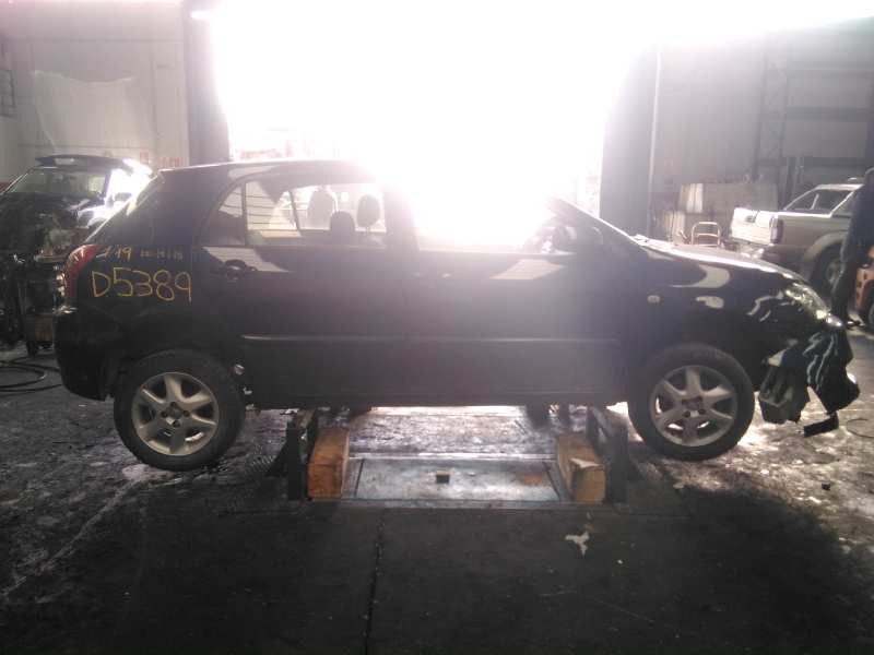 toyota corolla (e12) del año 2001