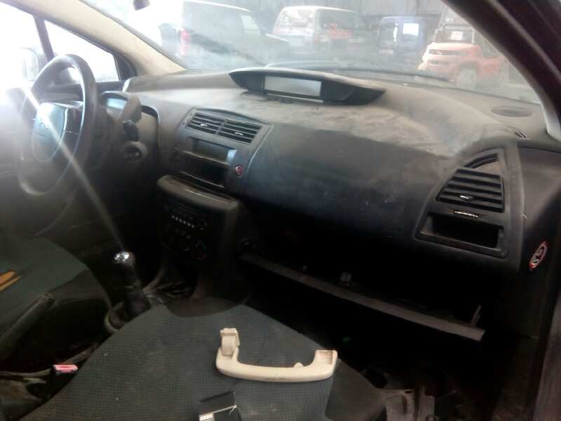 citroën c4 berlina del año 2006