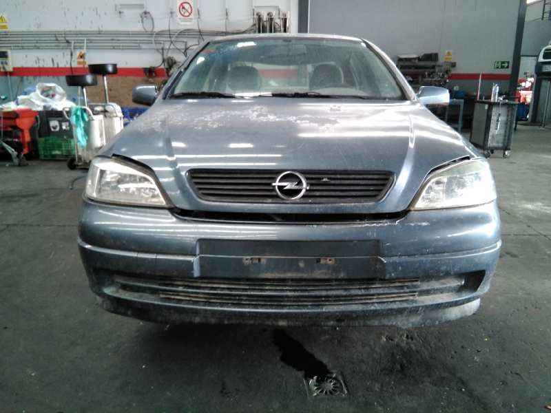 opel astra g berlina del año 2001