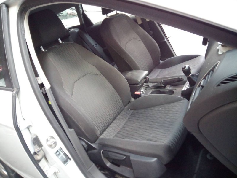 seat leon st (5f8) del año 2015