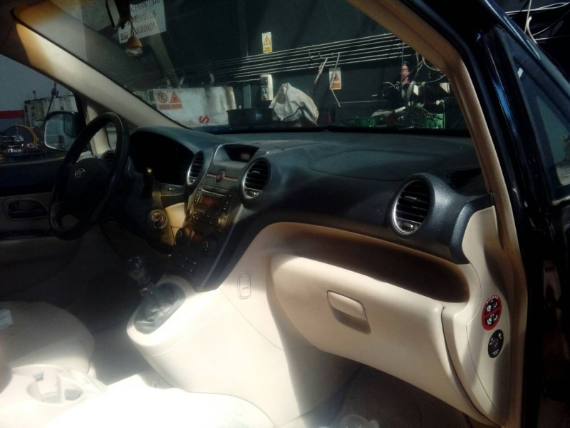 kia carens (un) del año 2006