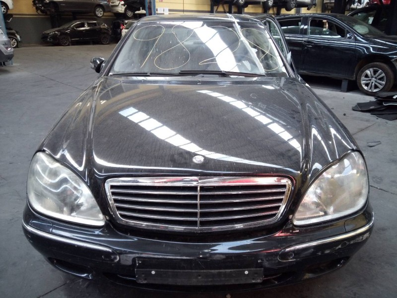 mercedes-benz clase s (w220) berlina del año 2000