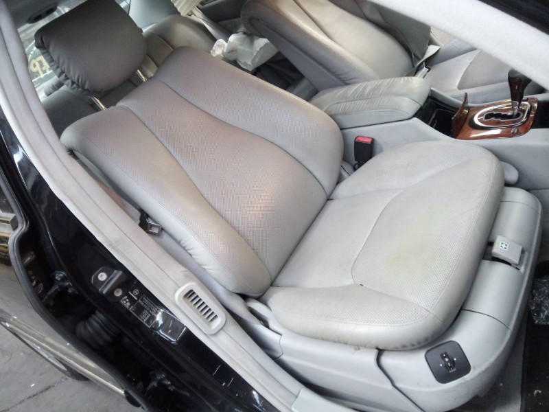 mercedes-benz clase s (w220) berlina del año 2000
