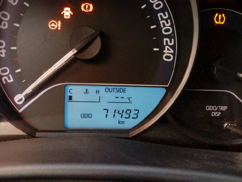 toyota auris del año 2017