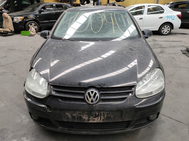 volkswagen golf v berlina (1k1) del año 2003