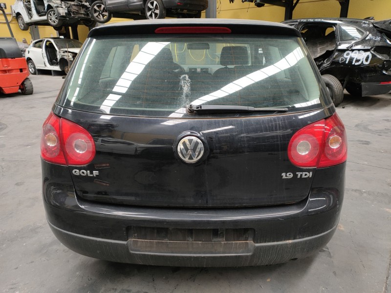 volkswagen golf v berlina (1k1) del año 2003