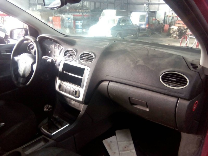 ford focus berlina (cap) del año 2006