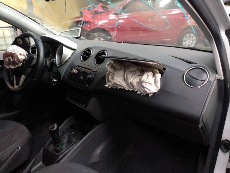 seat ibiza (6j5) del año 2012