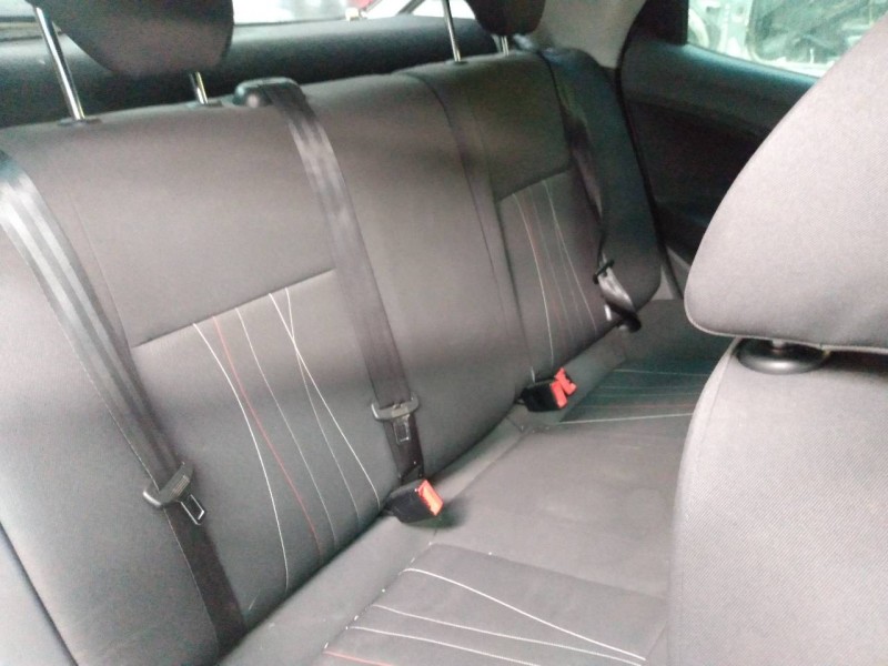 seat ibiza (6j5) del año 2012