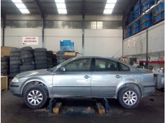 VOLKSWAGEN PASSAT BERLINA (3B3)