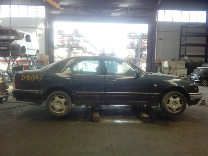 mercedes-benz clase e (w210) berlina diesel del año 1999