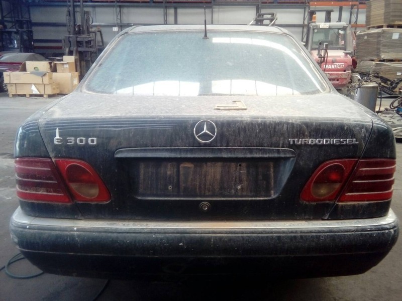 mercedes-benz clase e (w210) berlina diesel del año 1999