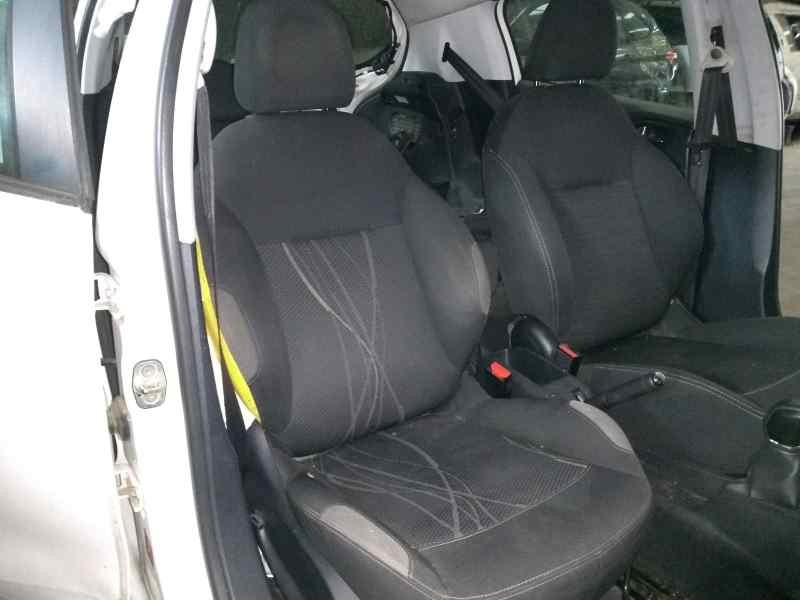 peugeot 208 del año 2014