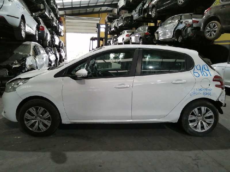 peugeot 208 del año 2014