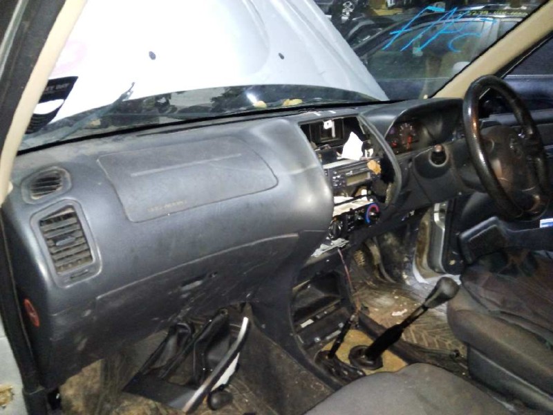 nissan terrano/terrano.ii (r20) del año 1999