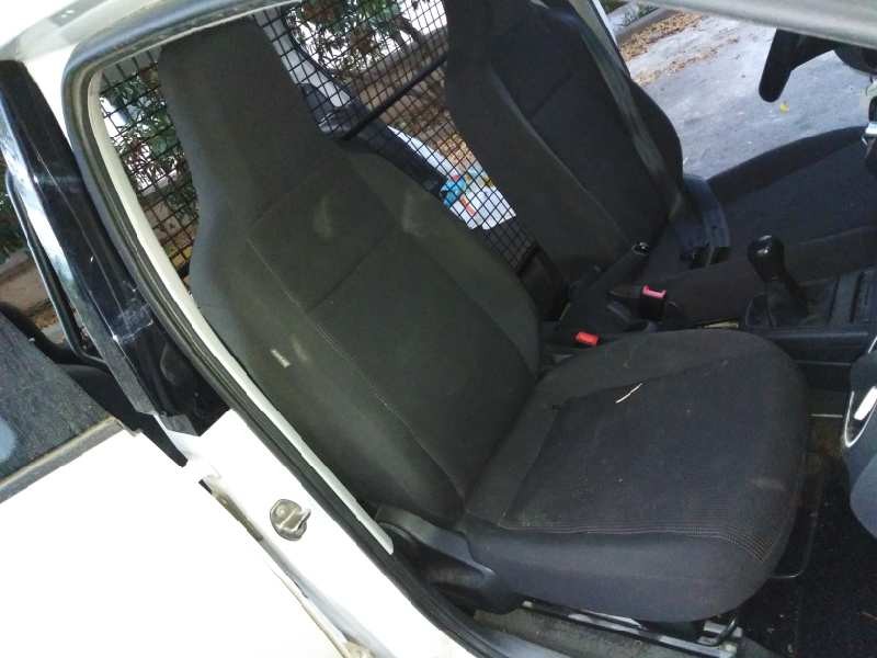 volkswagen up! (121) del año 2016