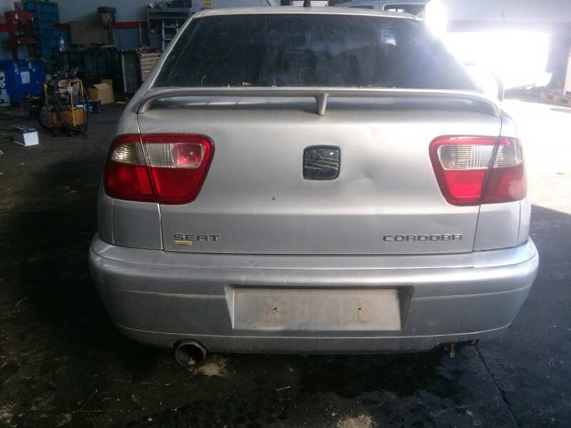 seat cordoba berlina (6k2) del año 2000