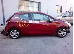 peugeot 208 del año 2012