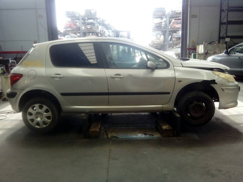 peugeot 307 berlina (s2) del año 2006