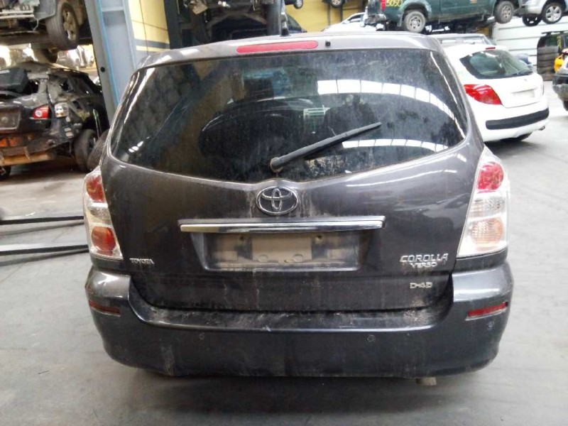 toyota corolla verso (r1) del año 2008