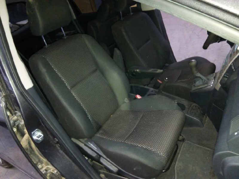 toyota corolla verso (r1) del año 2008