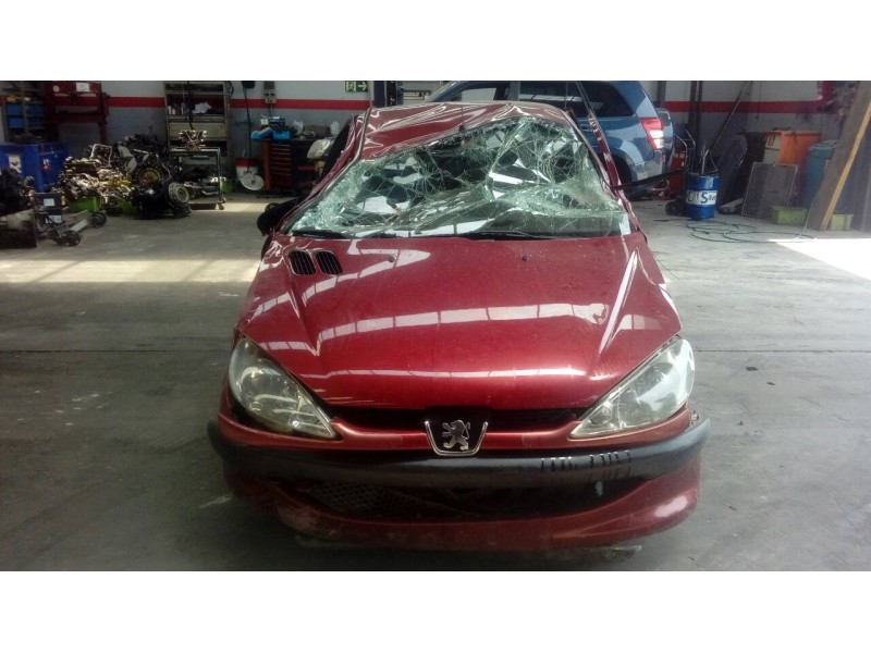 peugeot 206 berlina del año 2004