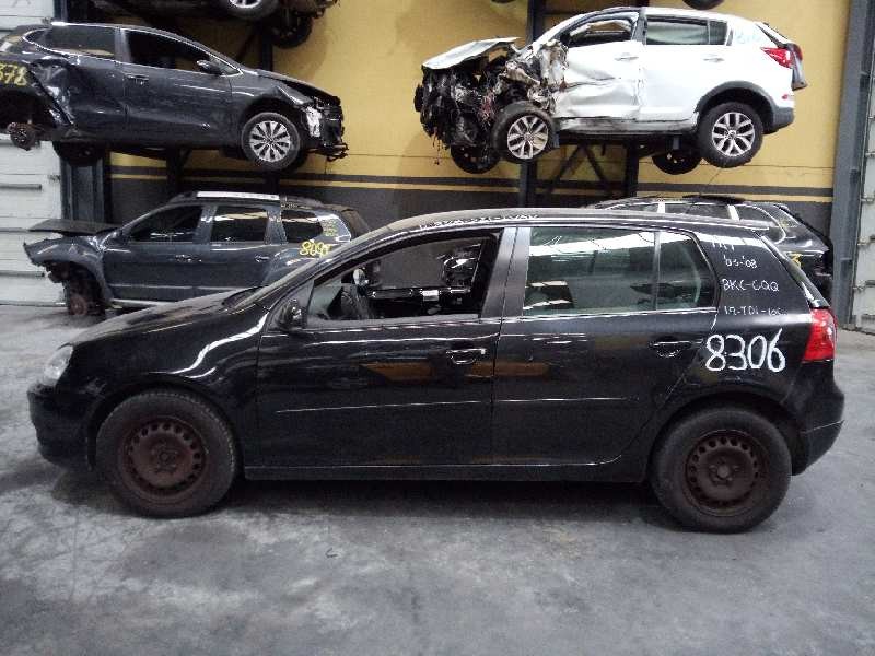 volkswagen golf v berlina (1k1) del año 2003