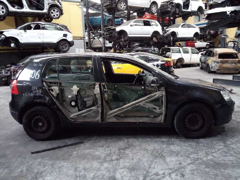 volkswagen golf v berlina (1k1) del año 2003