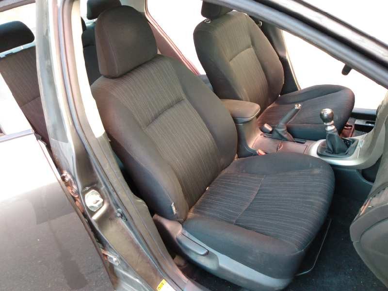 toyota corolla (e15) del año 2008