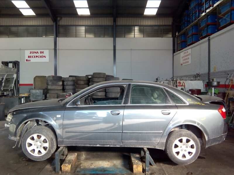audi a4 berlina (8e) del año 2004