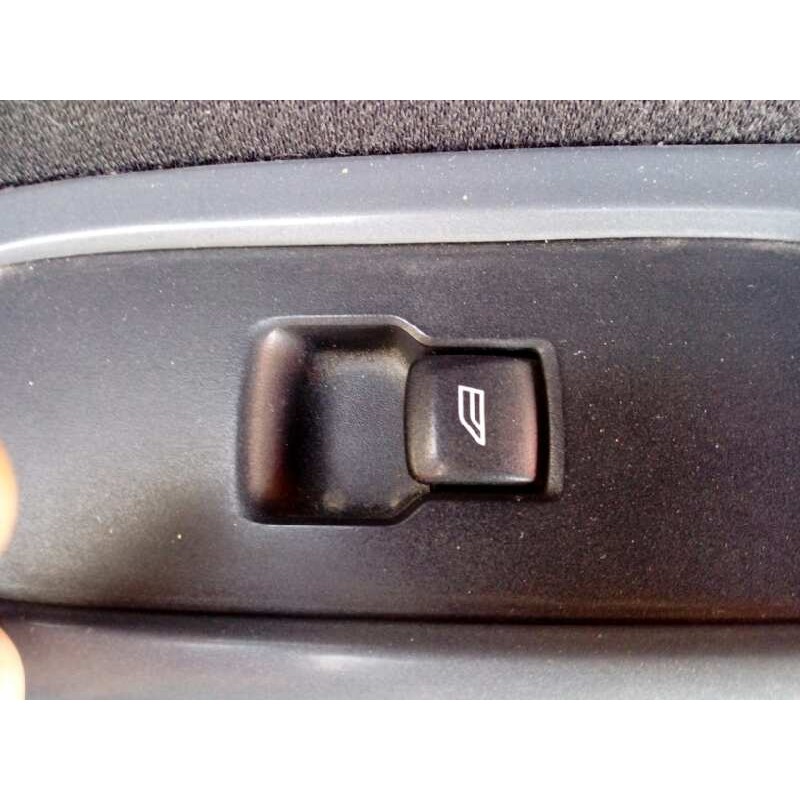 Recambio de mando elevalunas delantero derecho para volvo s40 berlina 1.6 d momentum referencia OEM IAM   