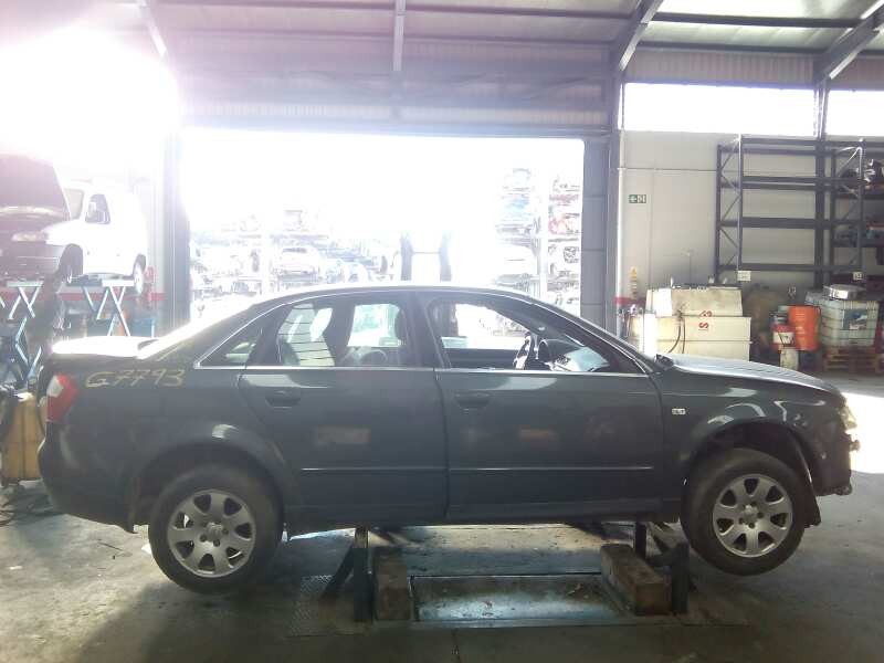 audi a4 berlina (8e) del año 2004