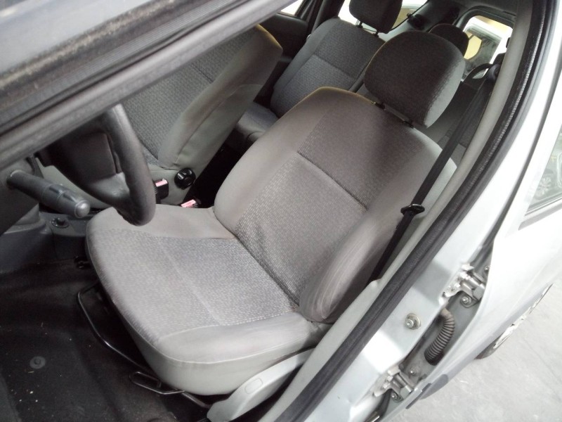 dacia logan mcv del año 2008