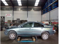 volvo s60 berlina del año 2000
