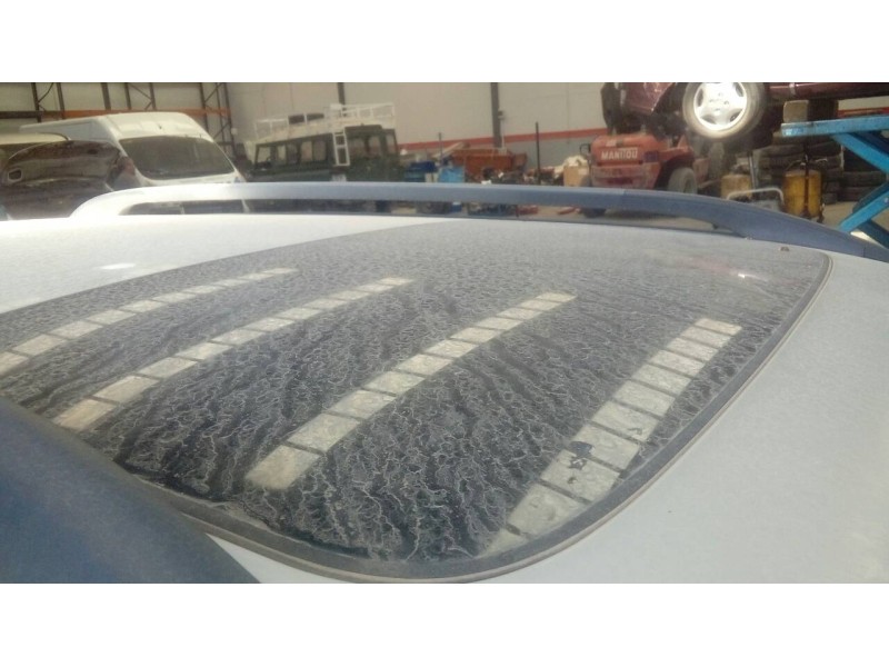 volvo v40 familiar del año 2002