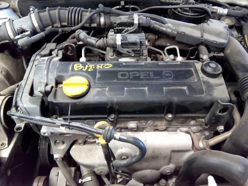 opel astra g berlina del año 2001