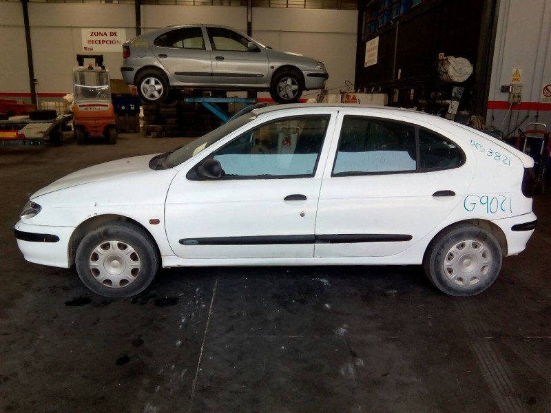 renault megane i berlina hatchback (ba0) del año 1996