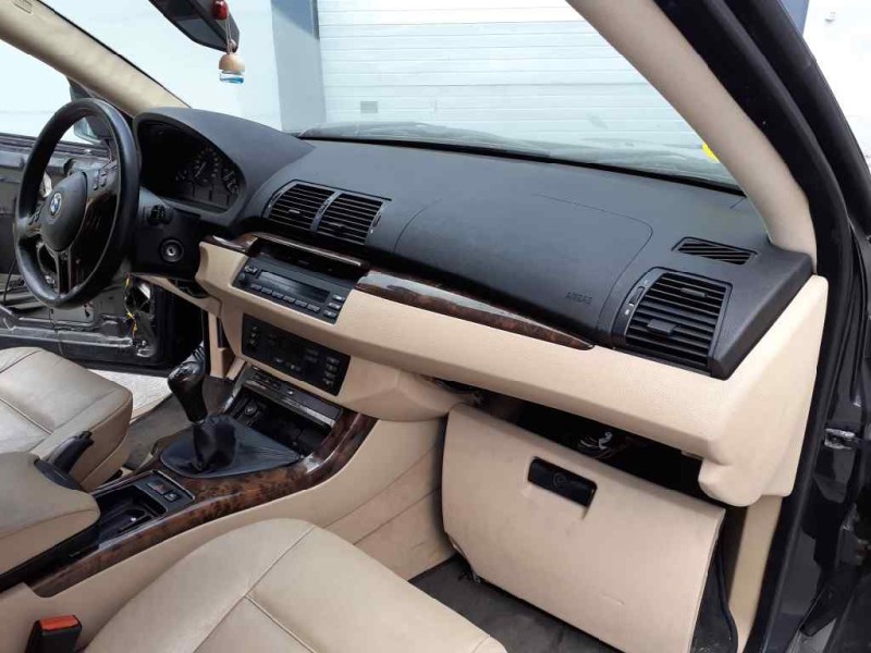 bmw x5 (e53) del año 2003